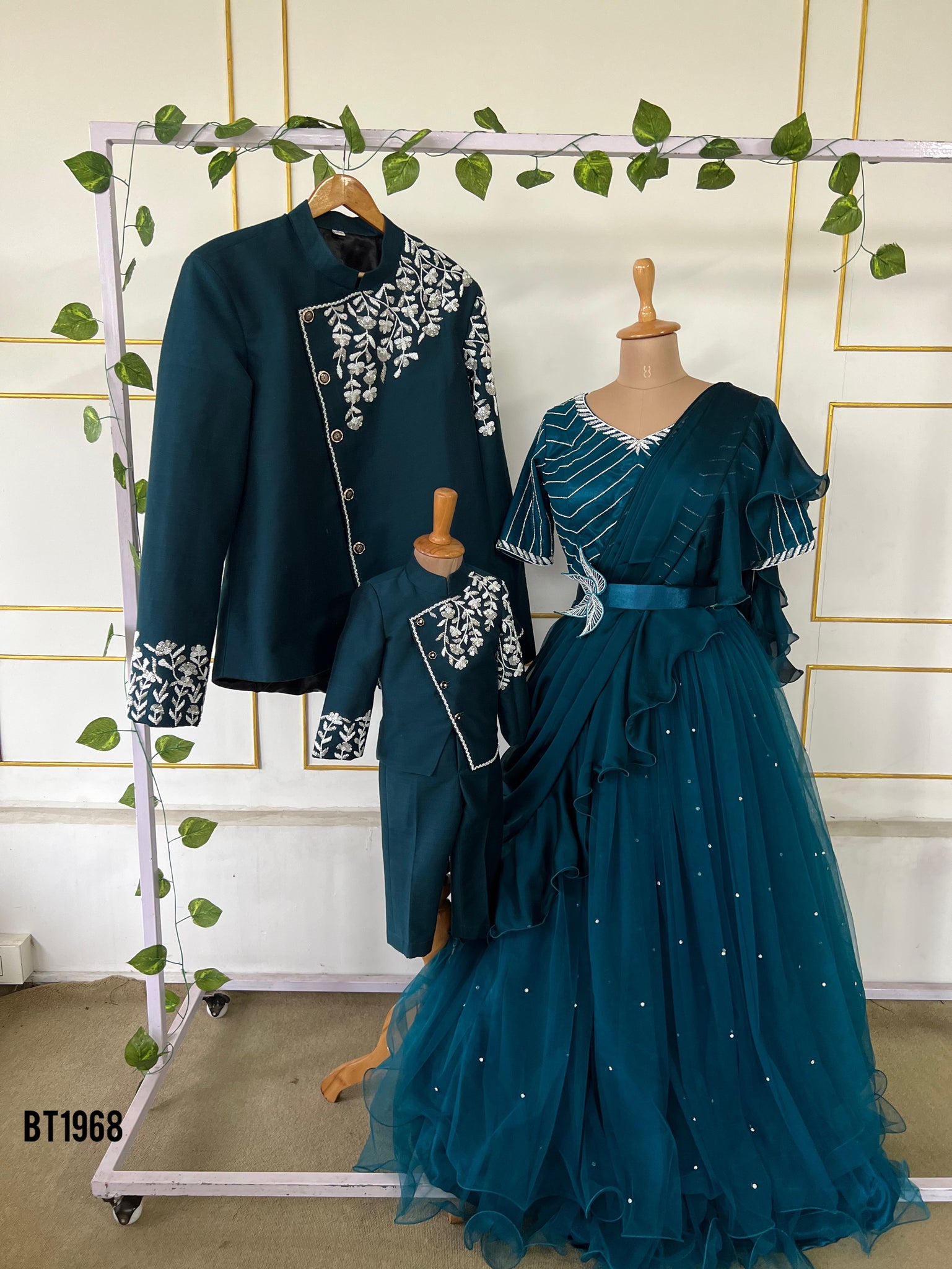 BT1968 Elegant Family Party Outfits Dad, Mom, and Baby Matching Set BabyTeen Fashion BT1968 Elegant Family Party Outfits Dad, Mom, and Baby Matching Set BabyTeen Fashion