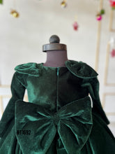 Load image into Gallery viewer, BT1692 Velvet Winter Party Wears With Pearls
