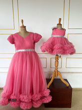 Load image into Gallery viewer, BT2031 Elegant Pink Dream Dress for Moms 🌸✨
