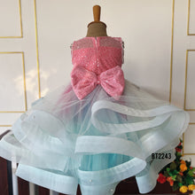 Load image into Gallery viewer, BT2243 🧜‍♀️ Enchanted Mermaid Princess Dress – A Magical Underwater Dream! 🌊✨

