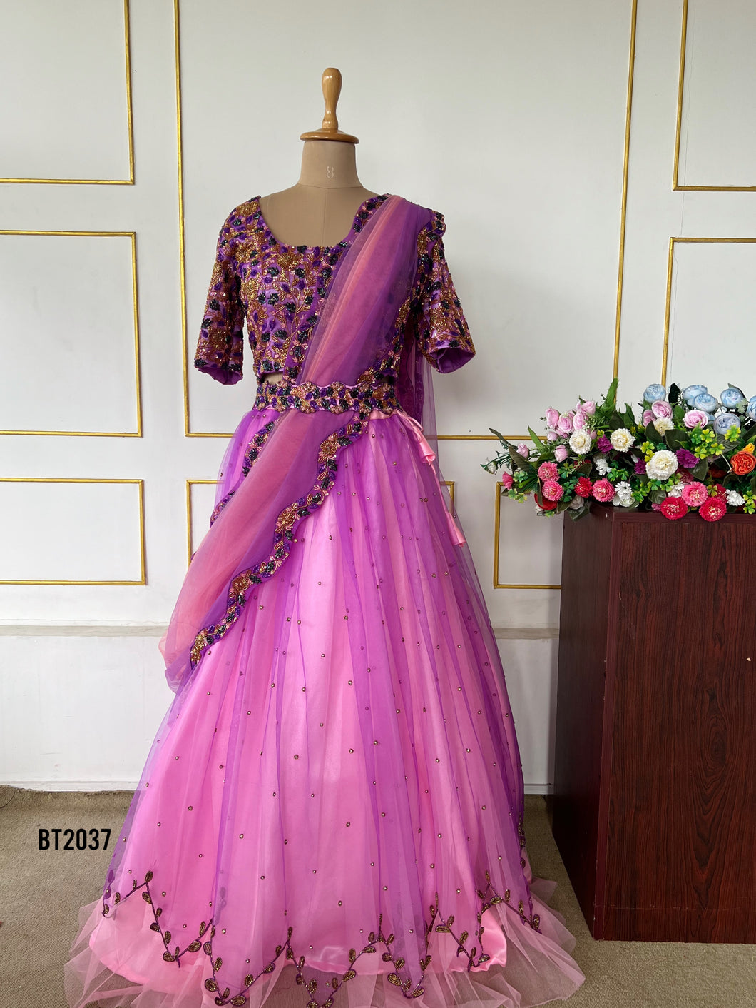 BT2037 💐 Royal Floral Dream Gown for Special Celebrations 💐