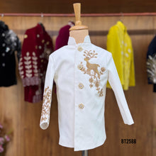 Load image into Gallery viewer, BT2588 Ivory White With Golden Deer Embroidery Jodhpuri
