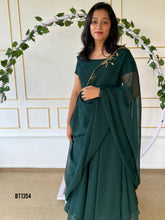 Load image into Gallery viewer, BT1354 Emerald Elegance: Chic Mother &amp; Child Ensemble
