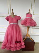 Load image into Gallery viewer, BT2031 Elegant Pink Dream Dress for Moms 🌸✨
