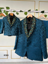 Load image into Gallery viewer, BT2053 Elegant Emerald Dad &amp; Junior Suit Set ✨🌿

