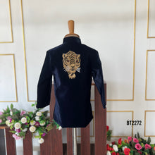 Load image into Gallery viewer, BT2272  Majestic Tiger Velvet Blazer – Rule Every Celebration with Fierce Style! 👑🔥
