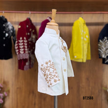 Load image into Gallery viewer, BT2588 Ivory White With Golden Deer Embroidery Jodhpuri
