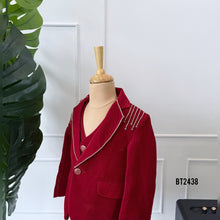 Load image into Gallery viewer, BT2438 Designer Baby Boy Wine Red Velvet Blazer Set with Shoulder Chain Detailing

