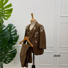 Load image into Gallery viewer, BT2707 Royal Mocha Designer 3-Piece Suit for Boys
