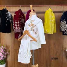 Load image into Gallery viewer, BT2588 Ivory White With Golden Deer Embroidery Jodhpuri

