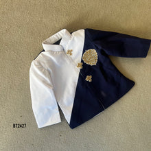 Load image into Gallery viewer, BT2427 White &amp; Navy Blue Boys Party Wear Blazer with Golden Crest – Premium Birthday &amp; Wedding Outfit
