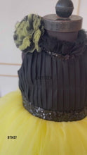 Load and play video in Gallery viewer, BT1457 Halter Neck Ruffle Party Wear Frock
