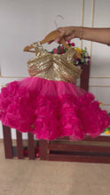 Load and play video in Gallery viewer, BT1509 Sequins Flower Designer Party Wear
