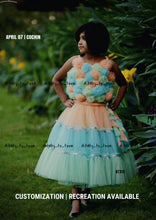 Load image into Gallery viewer, BT315 Frock
