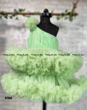 Load image into Gallery viewer, BT556 Pisatgreen Frock
