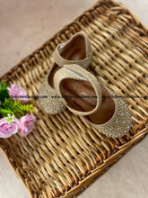 Load image into Gallery viewer, Shoes
