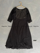 Load image into Gallery viewer, BT557M Adult Gown
