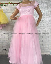 Load image into Gallery viewer, BT567M Mom Gown
