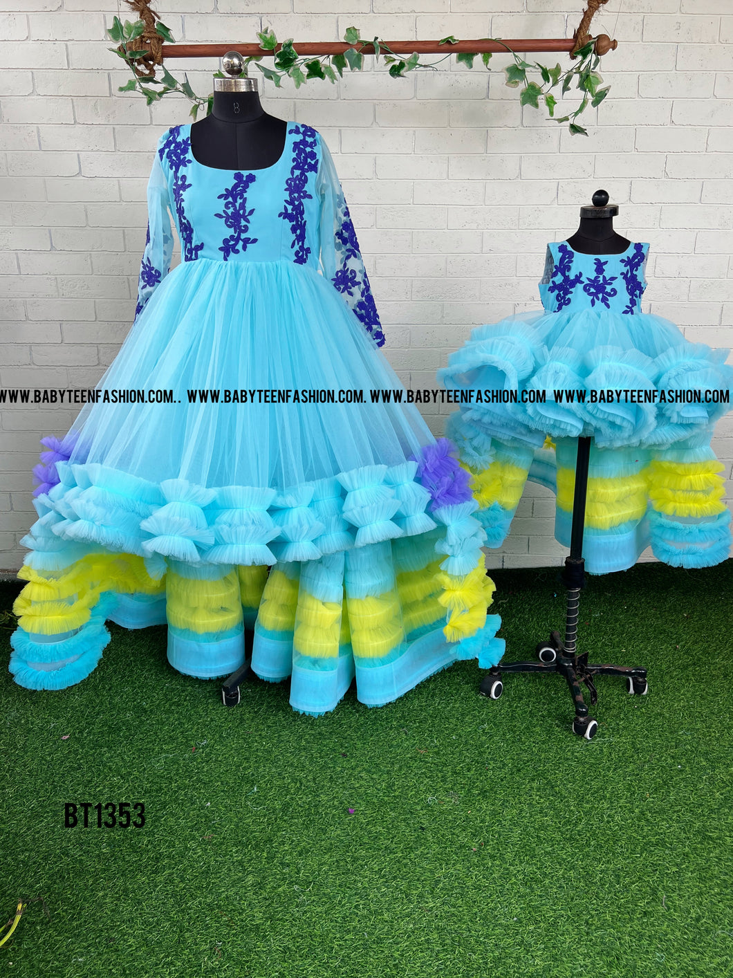 BT1353 High Low Pattern Mother Adult Gown
