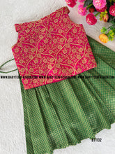 Load image into Gallery viewer, BT1132 Ethnic Traditional Wear

