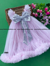 Load image into Gallery viewer, BT851 Semi Partywear Pink Frock with Elegant Sequence Bows Highlghts For Cake Smash and Photoshoot
