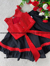 Load image into Gallery viewer, BT1160 Ethnic Traditional wear in Red Black Retro Colours
