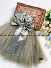 Load image into Gallery viewer, BT683 Flower Tie Frock
