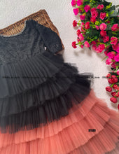 Load image into Gallery viewer, BT688 Longtail Gown

