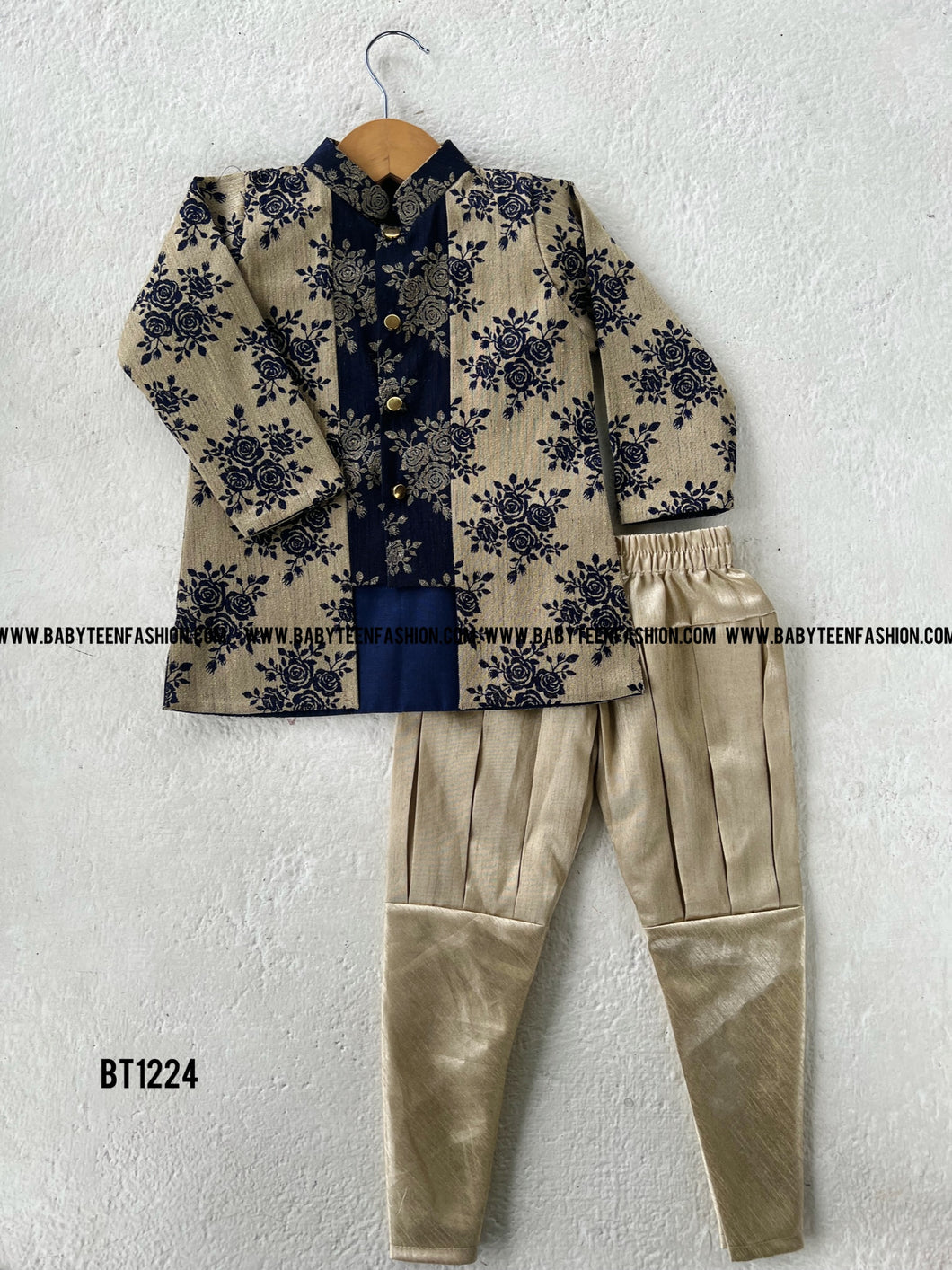 BT1224 Kurtha Set
