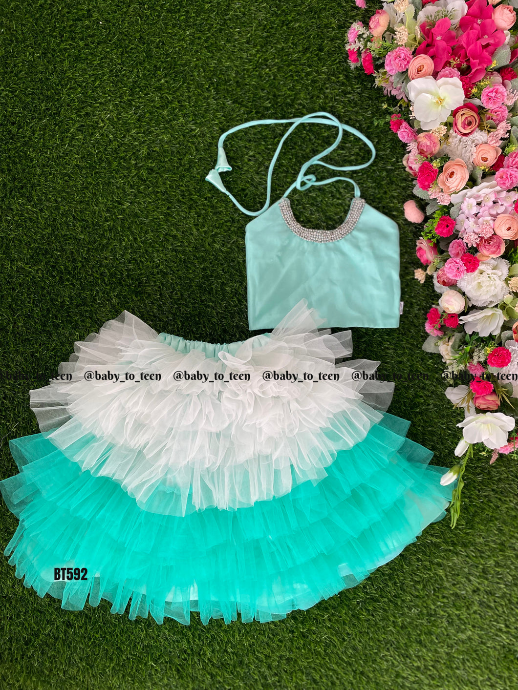 BT592 Croptop Skirt