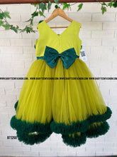 Load image into Gallery viewer, BT1268 Enchanted Forest Playset - Whimsy in Emerald and Lemon
