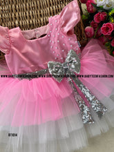 Load image into Gallery viewer, BT1014  Party Wear Frock With Heart Shape Opening on Back
