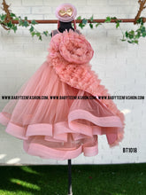 Load image into Gallery viewer, BT1018 Peach Blossom Dream - Elegant Soirée Gown
