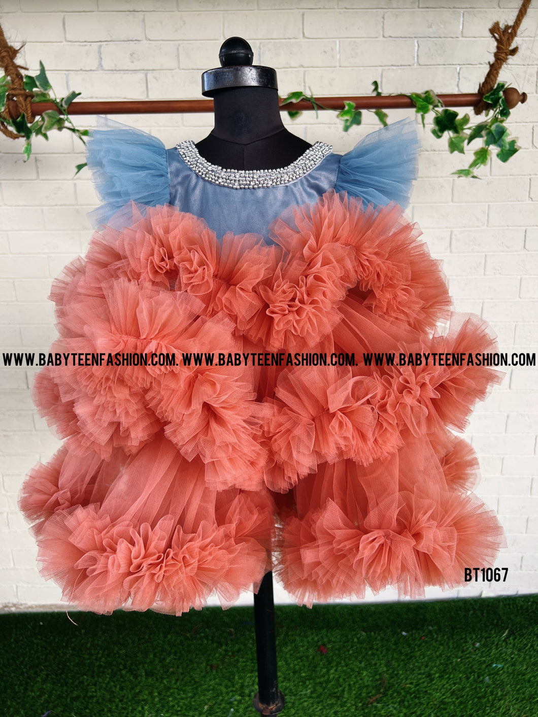 BT1067  Heavy Bouncy Party wear Outfit For Birthday Girls
