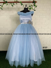 Load image into Gallery viewer, BT1317 Mother Adult Gown
