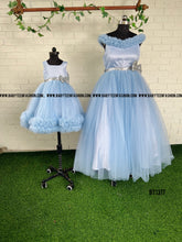 Load image into Gallery viewer, BT1317  Designer Party wear Outlook For Birthday
