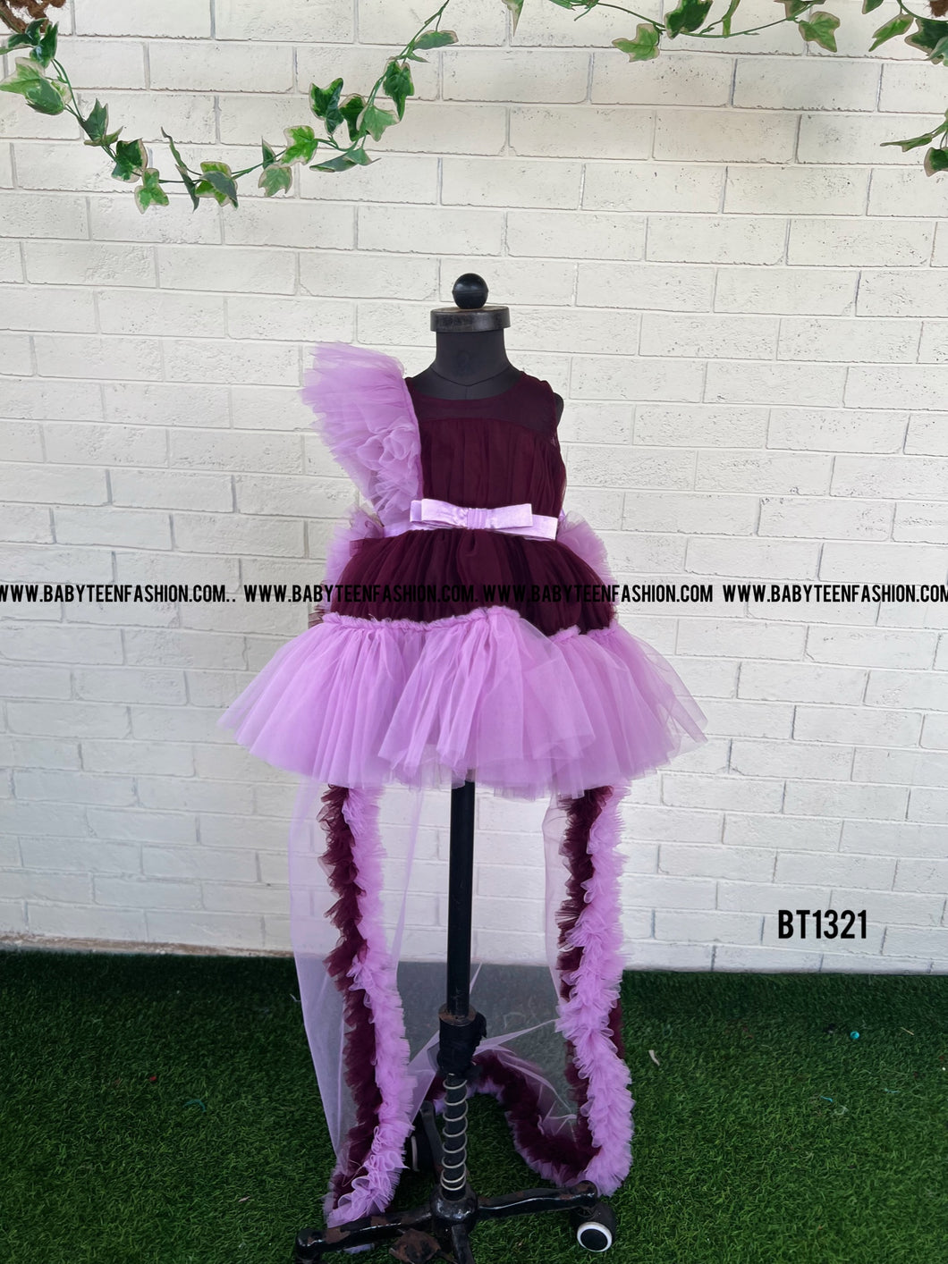 BT1321 Purple Lavender Frock With Long Detachable Trail