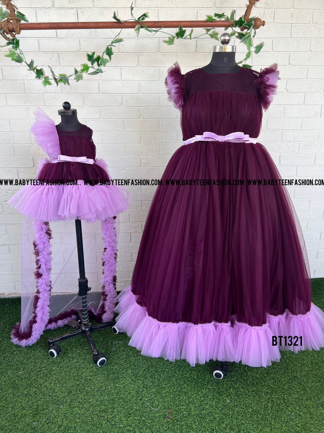 BT1321 Mother Adult Gown