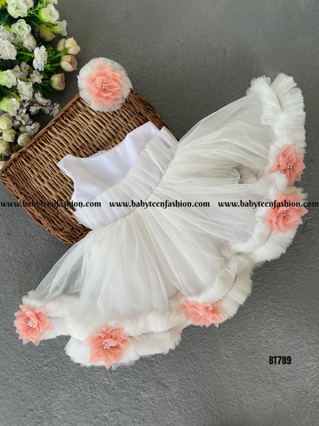 BT798 White flower Frock