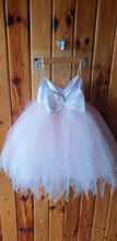 Load image into Gallery viewer, BT377 Simple Frock
