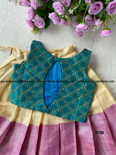 Load image into Gallery viewer, BT759 Ethnic Traditional wear
