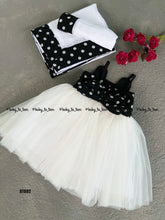 Load image into Gallery viewer, BT092M White Georgette Saree with Black Polka Border For Moms to Match With Baby Outfit
