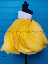 Load image into Gallery viewer, BT573 Sunflower Frock
