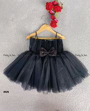 Load image into Gallery viewer, BT578 Black Knee Length Frock
