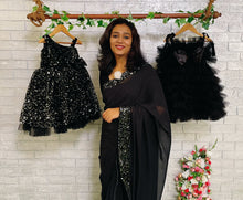 Load image into Gallery viewer, BT535M Ready To Wear Saree
